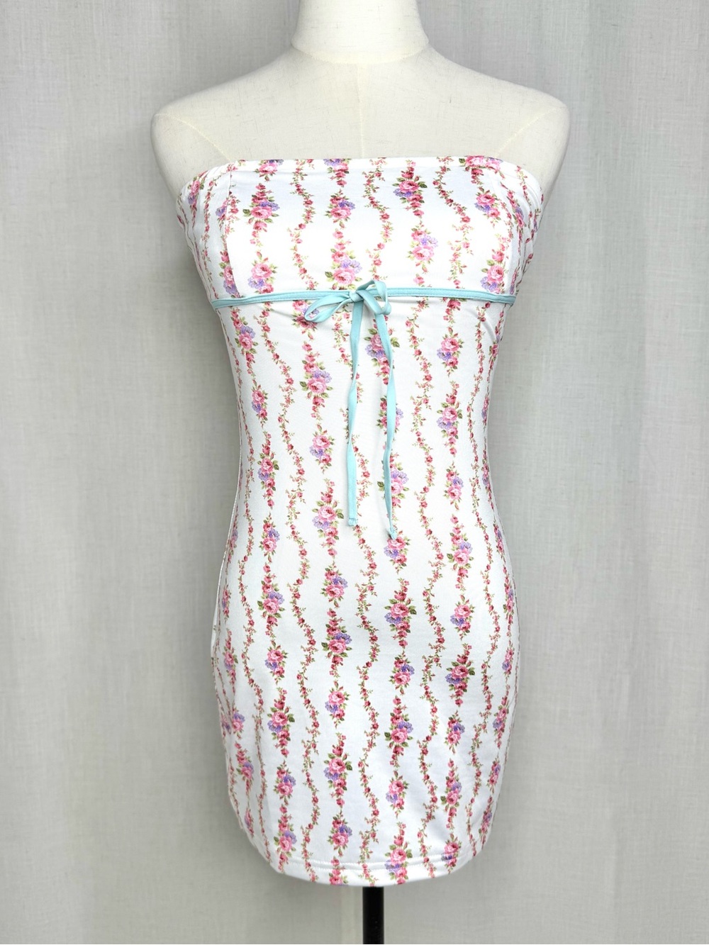 Edikted Floral Strapless Mini Dress Blue Pink Size S NWT